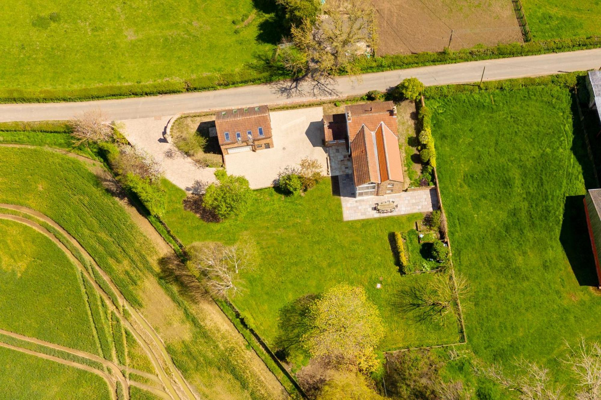 Апартаменты The Loft - Rural Setting With Parking Bishop Monkton Экстерьер фото